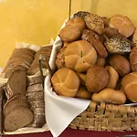 Hotell Voralpenhotel Schmoller Sankt Georgen im Attergau
