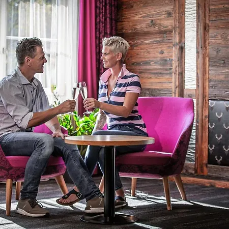 Voralpenhotel Schmoller 3* سانكت جورجين ام اترغاو