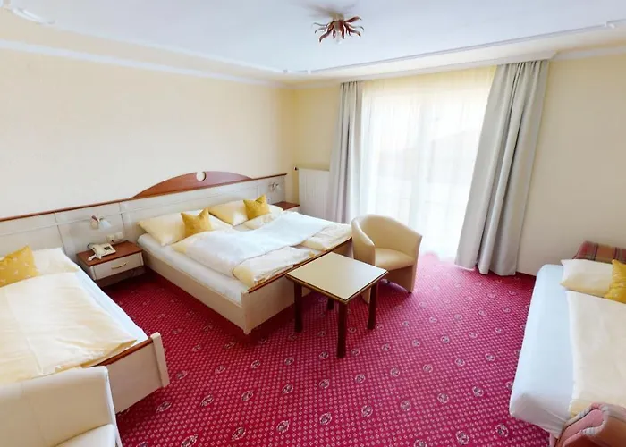 Voralpenhotel Schmoller Hotel St. Georgen im Attergau