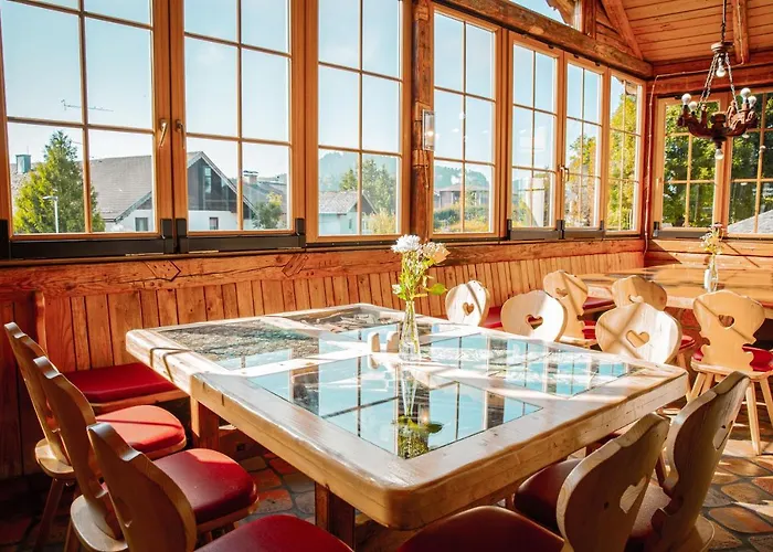 Hotel Voralpenhotel Schmoller 3*