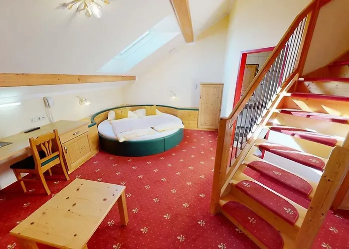 Voralpenhotel Schmoller Sankt Georgen im Attergau