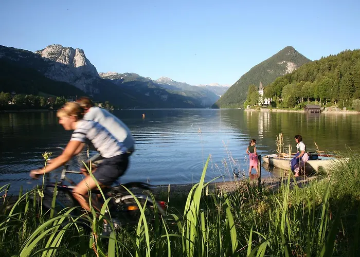 فندق Voralpenhotel Schmoller 3*